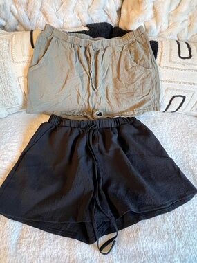 Women’s Elastic Waist Shorts - Black and Olive